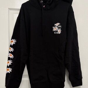 Anti Social Social Club - Hoodie with Daisies large